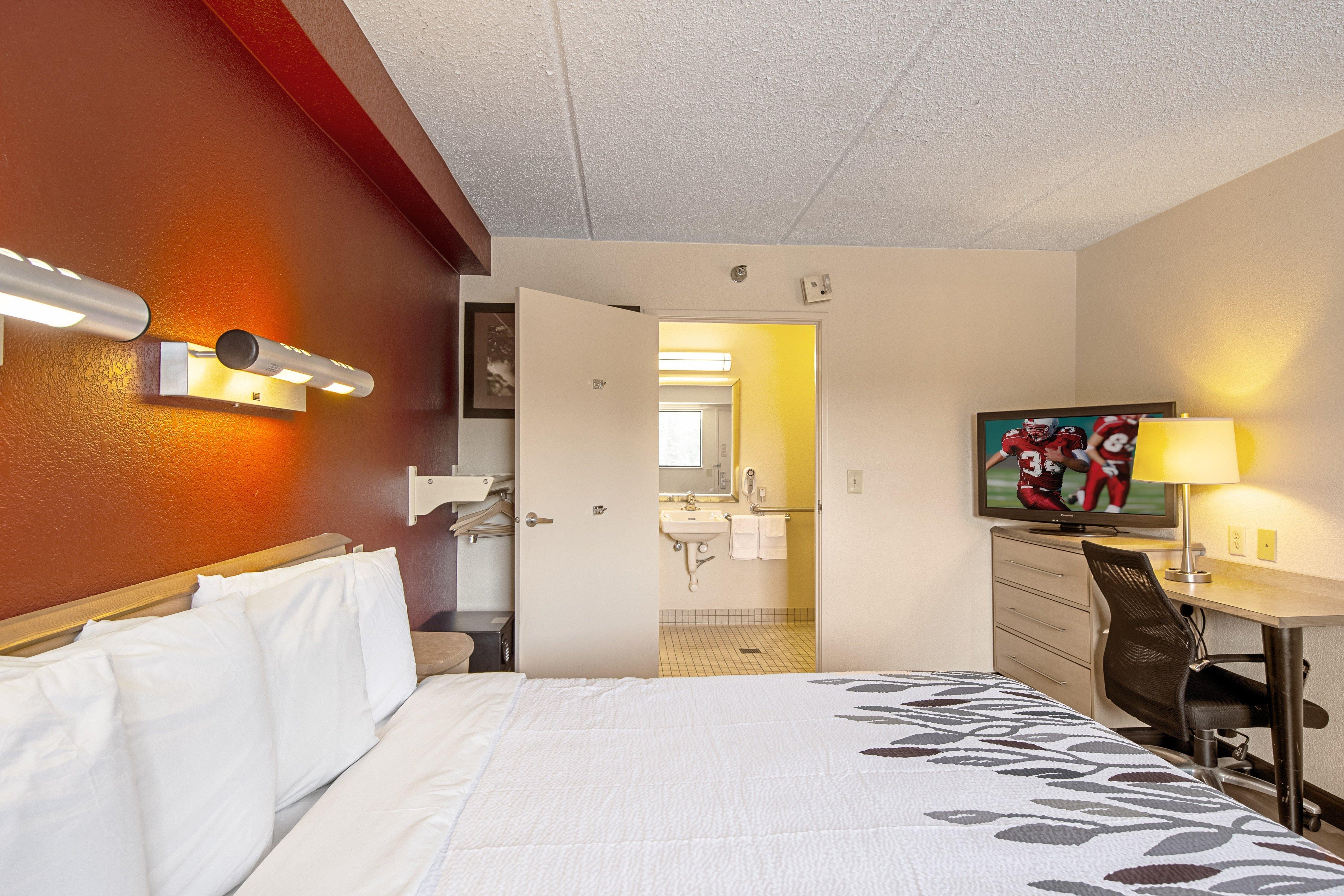 Red Roof Inn Akron Eksteriør billede
